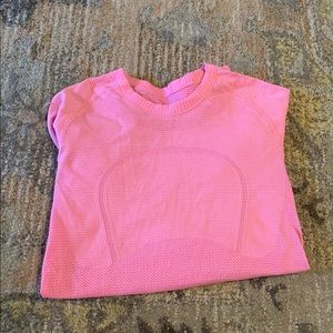 Run Swiftly Lululemon long sleeved t-shirt